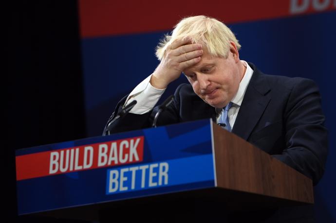 Boris Johnson pidió disculpas y esgrimió que era "un evento de trabajo".