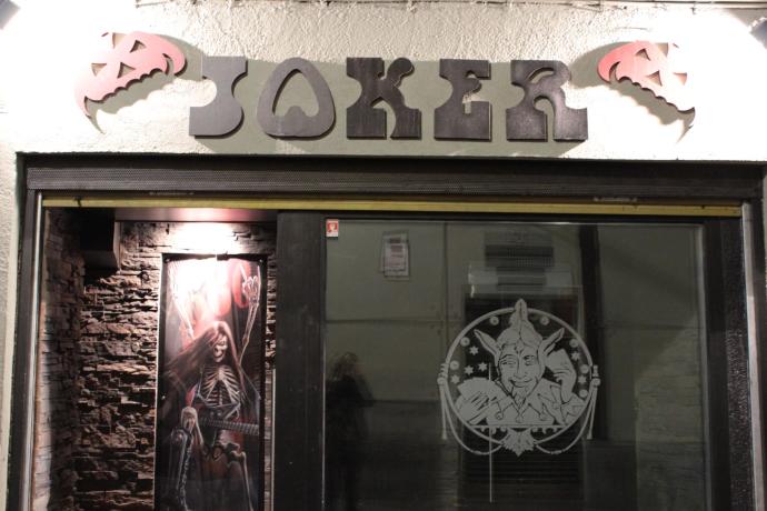 Exterior del bar Joker