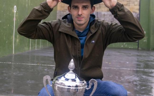 Jokin Altuna, campeón del Cuatro y Medio.