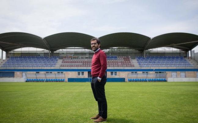 Jon Larrea: "No sé si genera vértigo convertirse en sociedad anónima, pero sí responsabilidad"