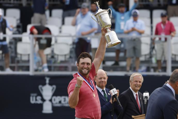 Jon Rahm celebra el triunfo en el US Open