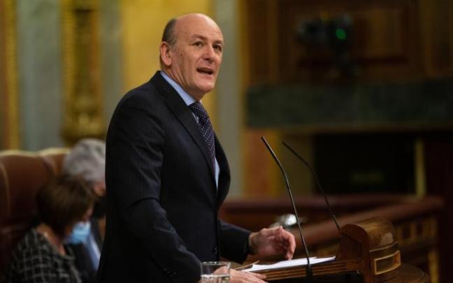 El diputado del PNV, Joseba Andoni Agirretxea