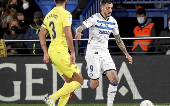 Joselu, con un gol y una asistencia creados de la nada, fue el único albiazul que destacó positivamente en el día de ayer. Foto: Área 11