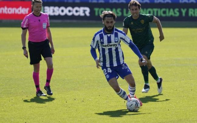 El Alavés hace oficial la marcha de Peleteiro