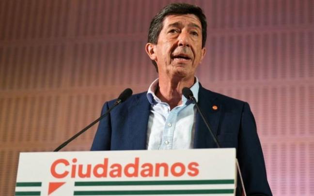 Juan Marín anunció el domingo que abandona la primera línea política. Juan Marín anunció el domingo que abandona la primera línea política.