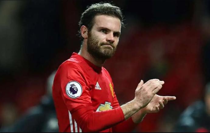 Juan Mata, con la camiseta del Manchester United.