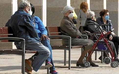 Los nacidos en 1960 ya no podrán retirarse antes de los 67 años con el 100 % de la pensión Los nacidos en 1960 ya no podrán retirarse antes de los 67 años con el 100 % de la pensión