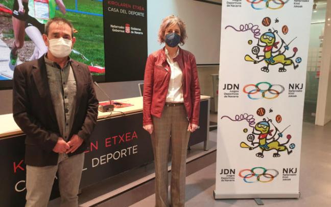 Primitivo Sánchez, subdirector del Instituto Navarro del Deporte y la consejera de Cultura y Deporte, Rebeca Esnaola. Primitivo Sánchez, subdirector del Instituto Navarro del Deporte y la consejera de Cultura y Deporte, Rebeca Esnaola.
