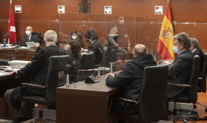 Juicio por el doble asesinato que se está desarrollando en Lakua-Arriaga