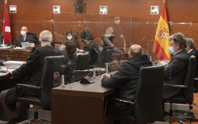 Juicio por el doble asesinato en Lakua-Arriaga.