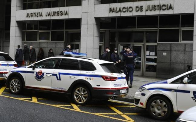 El juicio por el crimen de Zabala se celebra en la Audiencia Provincial de Bizkaia. El juicio por el crimen de Zabala se celebra en la Audiencia Provincial de Bizkaia.