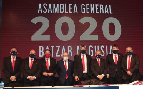 La junta directiva de Osasuna, en la asamblea del pasado 31 de diciembre. La junta directiva de Osasuna, en la asamblea del pasado 31 de diciembre.