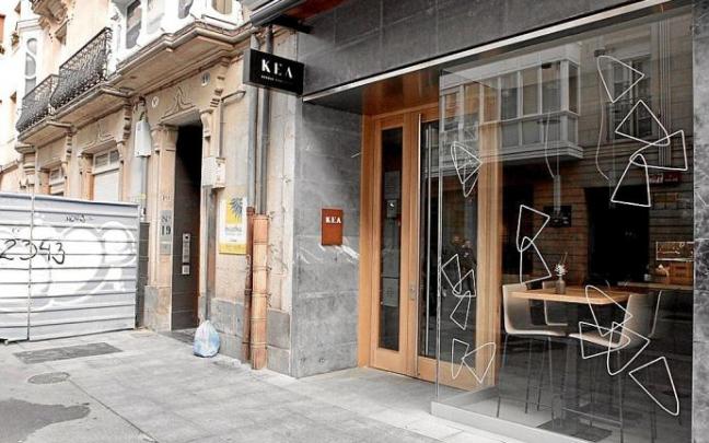 Fachada del restaurante Kea junto al local donde estuvo Gretel y hacia donde se ampliará. Foto: Pilar Barco