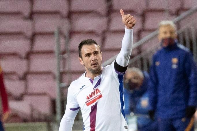 Kike García, en un partido en el Camp Nou.