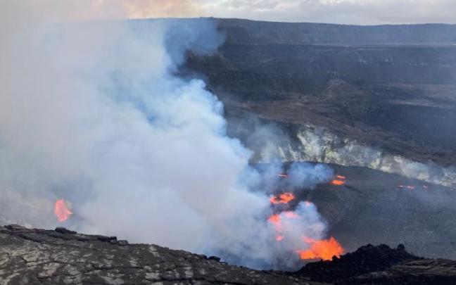 El Kilauea ha vuelto a entrar en erupción. El Kilauea ha vuelto a entrar en erupción.
