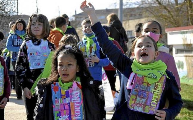 Korrika txiki, esta vez sí, toma las calles de Agurain