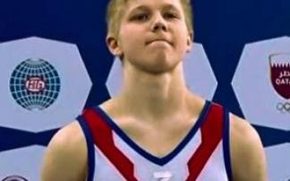Kuliak subió al podio luciendo la letra 'Z' en su uniforme de competición. Kuliak subió al podio luciendo la letra 'Z' en su uniforme de competición.