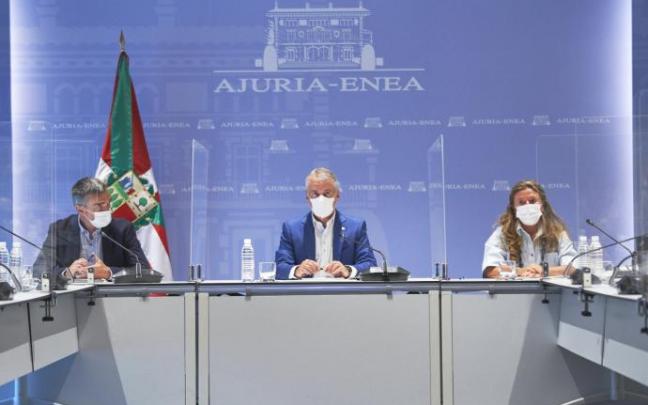 Jonan Fernández, Iñigo Urkullu y Gotzone Sagardui, en el LABI técnico celebrado ayer.
