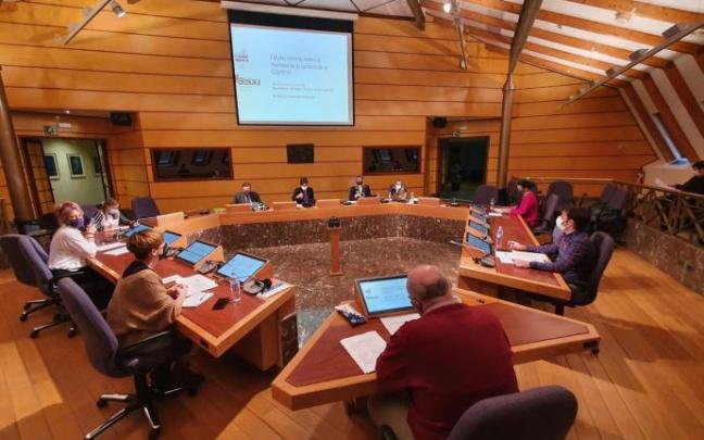 El informe se ha dado a conocer hoy jueves en la comisión de Juntas Generales