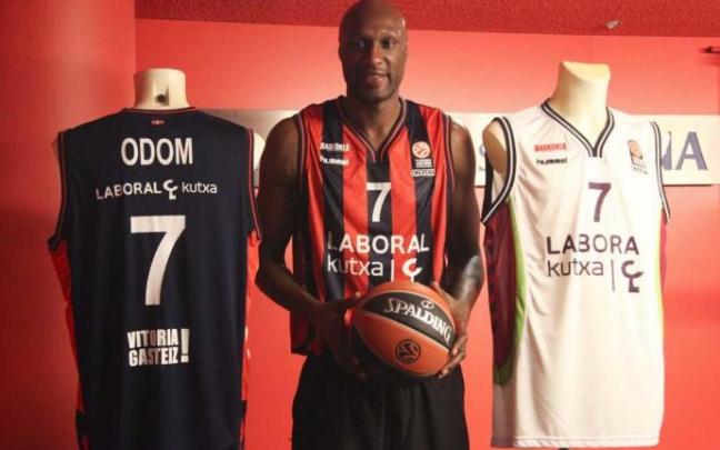 Lamar Odom, durante su presentación como jugador del Baskonia Lamar Odom, durante su presentación como jugador del Baskonia