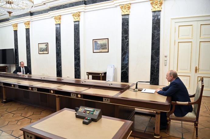 Lavrov y Putin durante su reunión.
