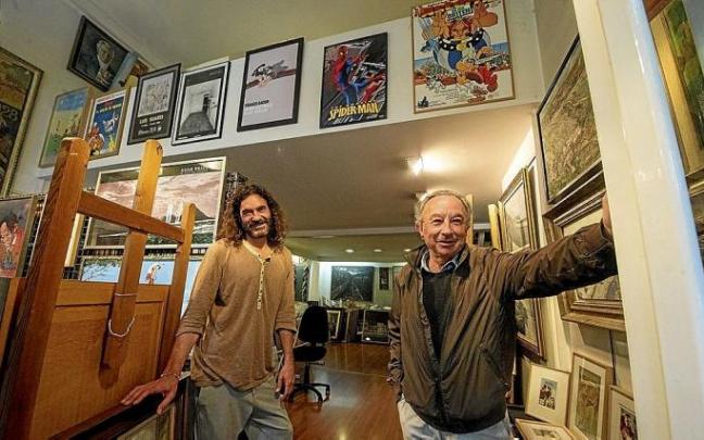 Gorka Santamaría junto a su padre, José Miguel Santamaría, en el Rincón del Arte. Foto: Ruben Plaza