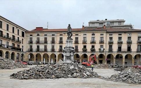 La estatua de Miguel López de Legazpi.