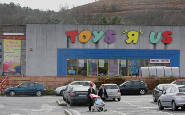 Leroy Merlin ocupará dos pabellones, uno el que dejó libre el año pasado la empresa de juguetes ToysRus Leroy Merlin ocupará dos pabellones, uno el que dejó libre el año pasado la empresa de juguetes ToysRus