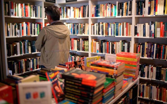 Imagen de una librería. Imagen de una librería.