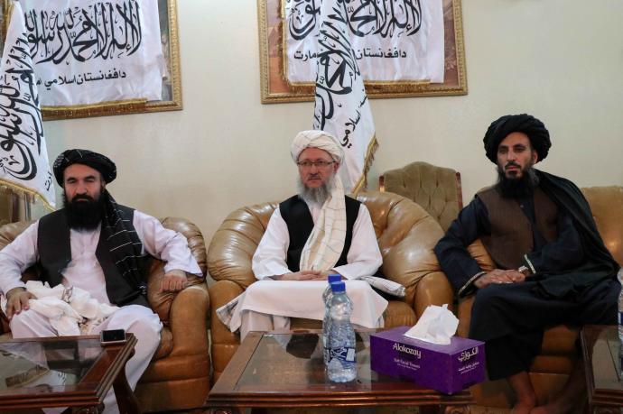 ¿Quiénes son los líderes talibanes clave en el futuro gobierno afgano?
