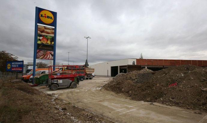 Obras en la tienda de Lidl en Cordovilla el pasado noviembre.