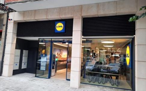 Lidl invierte tres millones de euros en una nueva tienda en Bilbao
