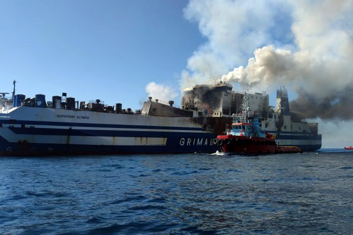 El incendio en el Euroferry Olympia.