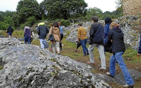 Turistas en Ermualde.