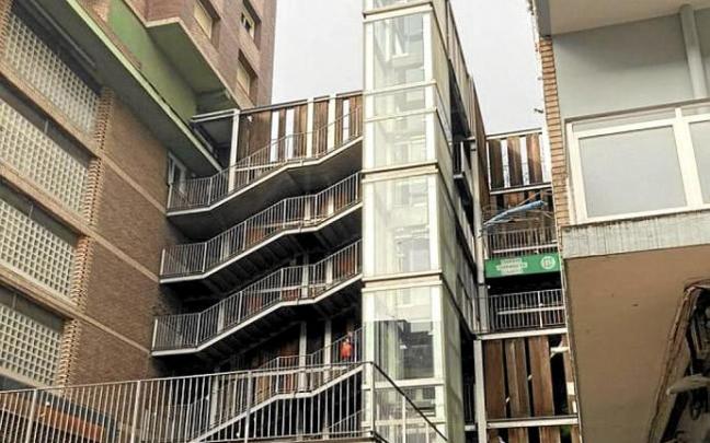 Ascensor panorámico de la Avenida de Zumalakarregi. Foto: A.O.