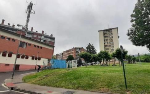 Parque situado en el barrio de Latiorro, en Llodio.
