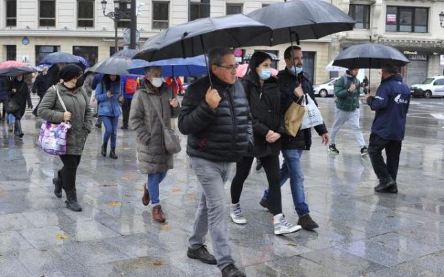 El día será lluvioso con viento y frío.