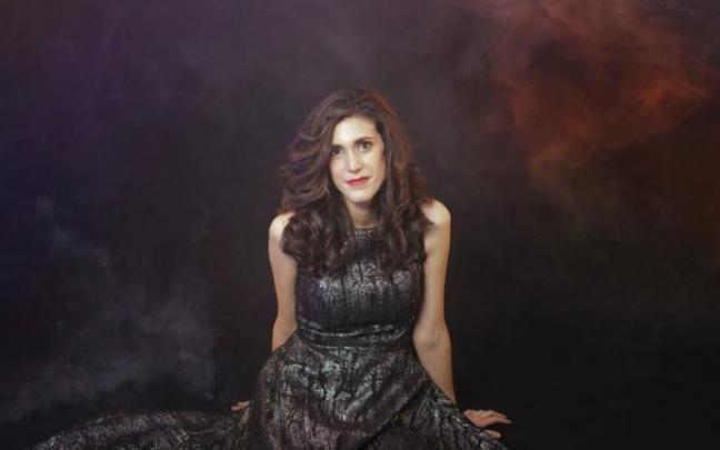 Itsaso Loinaz, la cantante que subirá al escenario, el próximo 18 de julio, para interpretar 'El barbero de Sevilla' en Suiza. Itsaso Loinaz, la cantante que subirá al escenario, el próximo 18 de julio, para interpretar 'El barbero de Sevilla' en Suiza.