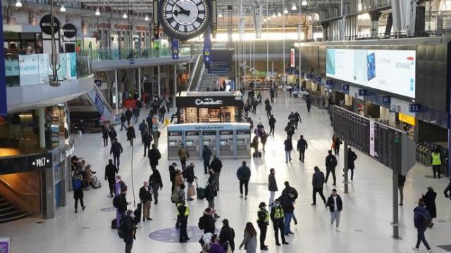Las mascarillas sí seguirán siendo obligatorias en los servicios de Transporte de Londres.
