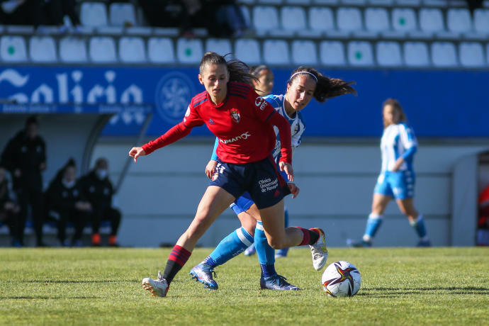 Lorena Herrera, en un partido de Osasuna ante el Deportivo Abanca