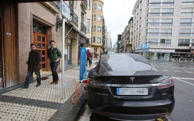 Los coches eléctricos lideran las matriculaciones de vehículos en Gipuzkoa.
