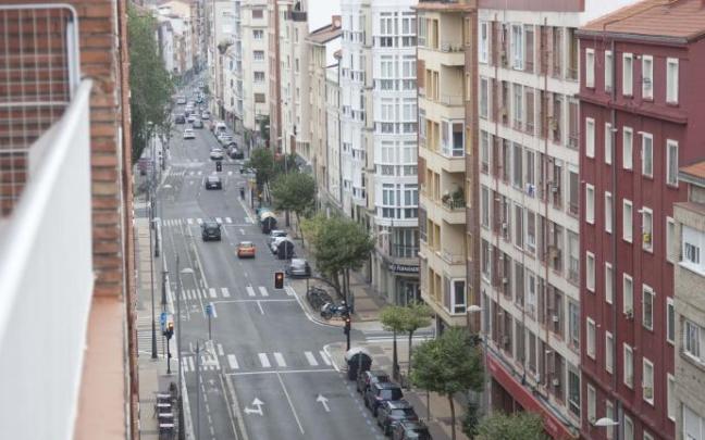 Aspecto actual de la céntrica calle Los Herrán.