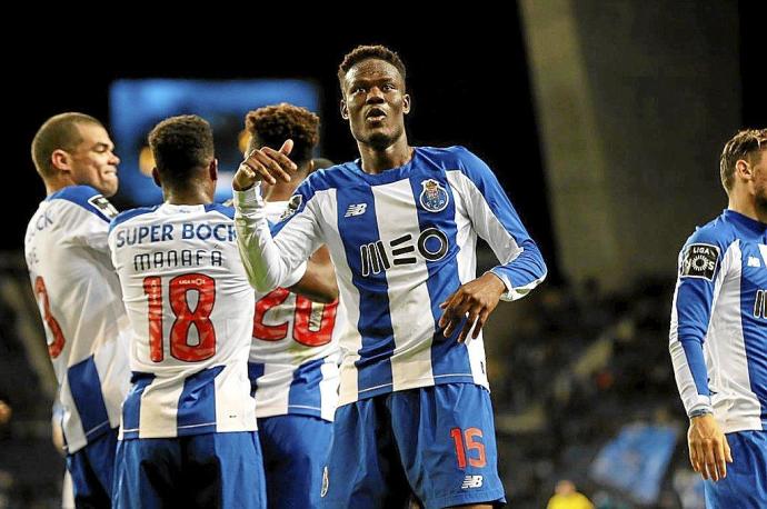 Mamadou Loum celebra uno de sus tantos en la Liga NOS con el Oporto. Foto: @FCPorto