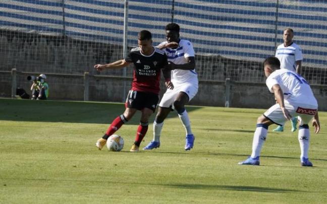 El Alavés se reencuentra con la victoria