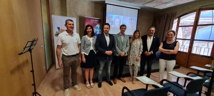 Patrocinadores y colaboradores del Festival Lo Que Viene durante la presentación