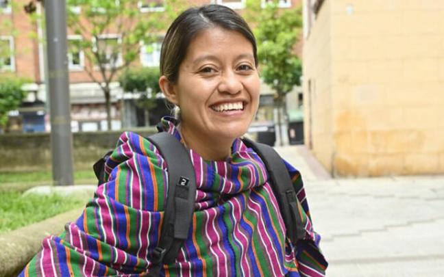 Lucía Ixchíu, periodista y defensora del territorio. Lucía Ixchíu, periodista y defensora del territorio.