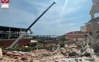 Lugar donde se ha derrumbado el edificio en Peñíscola. Lugar donde se ha derrumbado el edificio en Peñíscola.