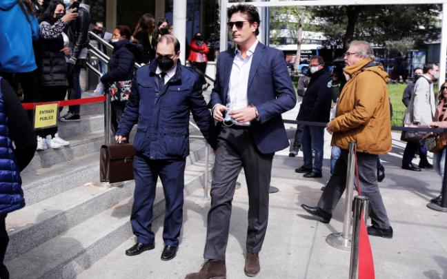 Luis Medina a su llegada a los juzgados Luis Medina a su llegada a los juzgados