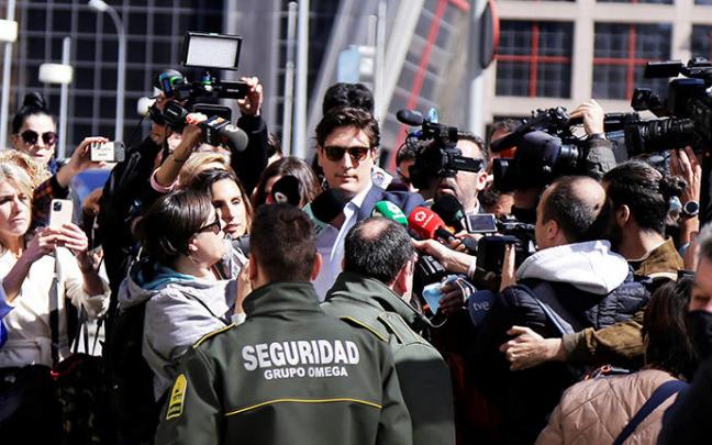 Luis Medina a su llegada a los juzgados. Luis Medina a su llegada a los juzgados.