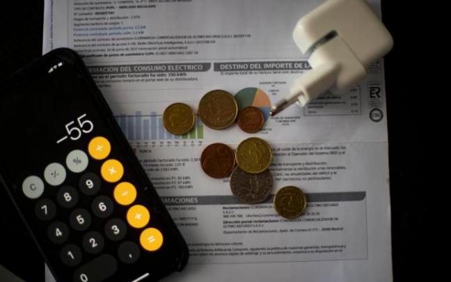 Una factura del consumo de luz.